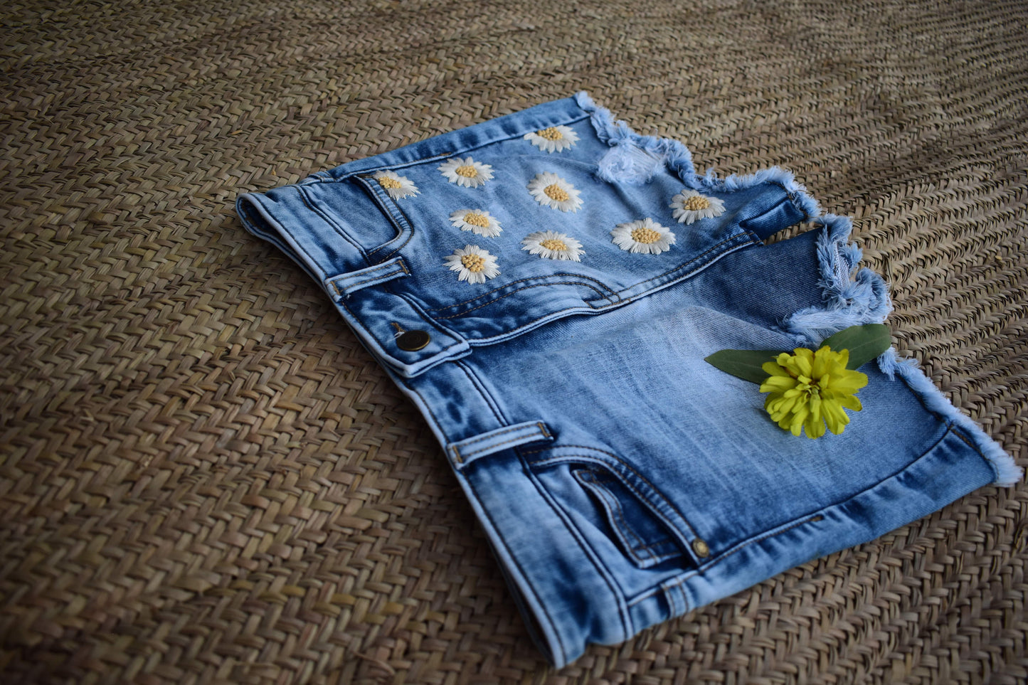 Product Description
To prolong the life of your denim garments, always wash them inside out at low temperatures with similar colors. In this way, we can help reduceGirls Embroidered Denim Shorts